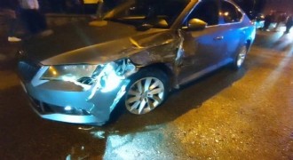  Palandöken'de iki otomobil çarpıştı: 1 yaralı